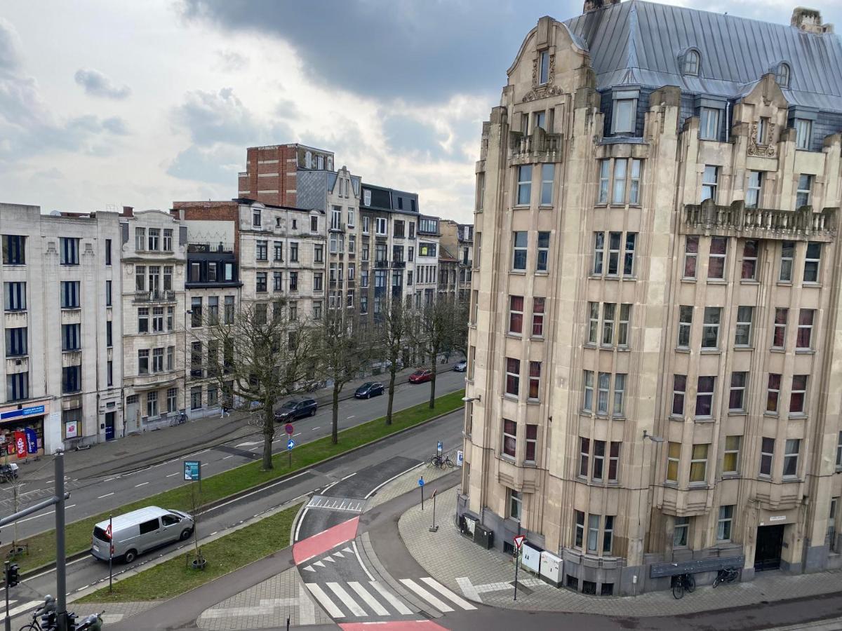 Plantin 3 Sleeping 2 Bathrooms. Anvers